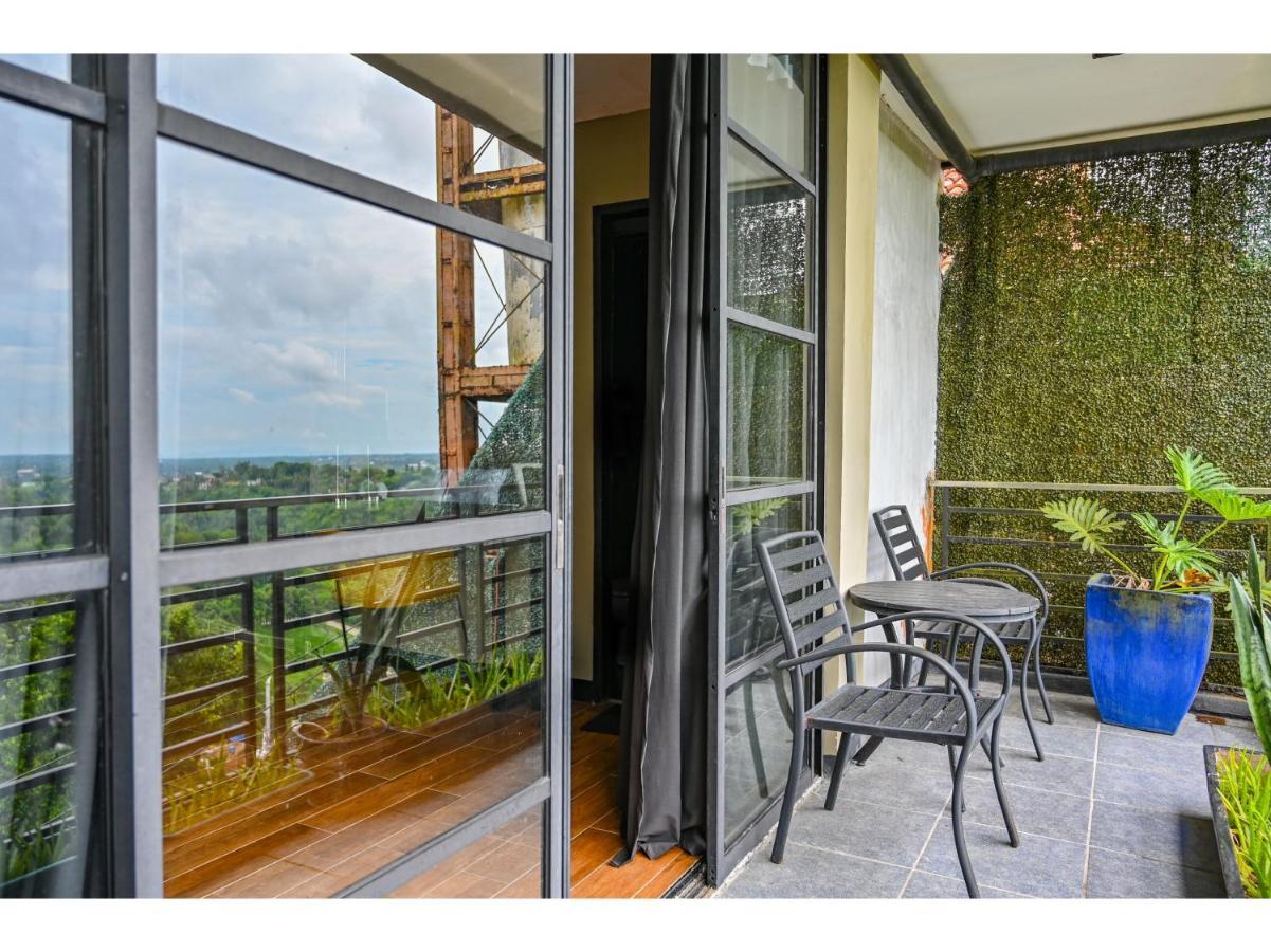Capital O 890 Nami Hotel Tagaytay Tagaytay City Dış mekan fotoğraf
