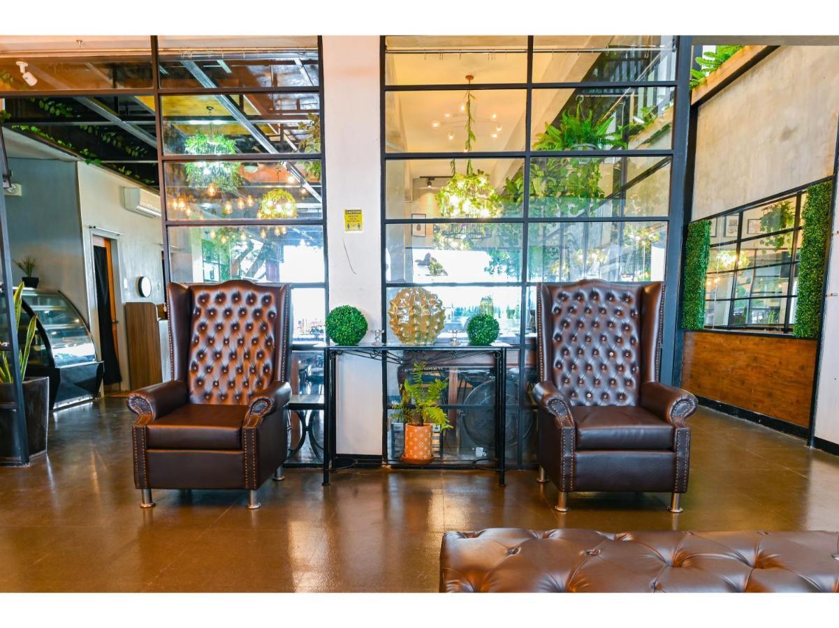 Capital O 890 Nami Hotel Tagaytay Tagaytay City Dış mekan fotoğraf