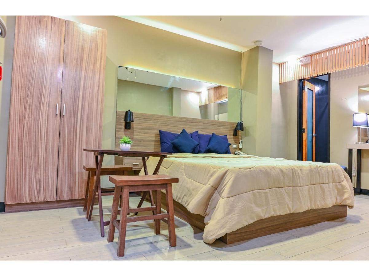 Capital O 890 Nami Hotel Tagaytay Tagaytay City Dış mekan fotoğraf